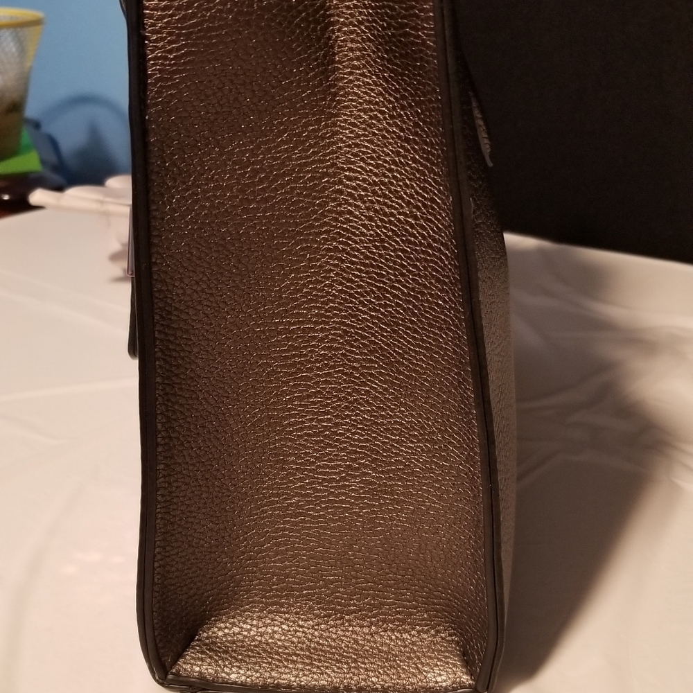 Handbag - Picture 4 of 8
